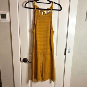 NWOT Universal Treads Yellow Crochet Romper/ Size Medium